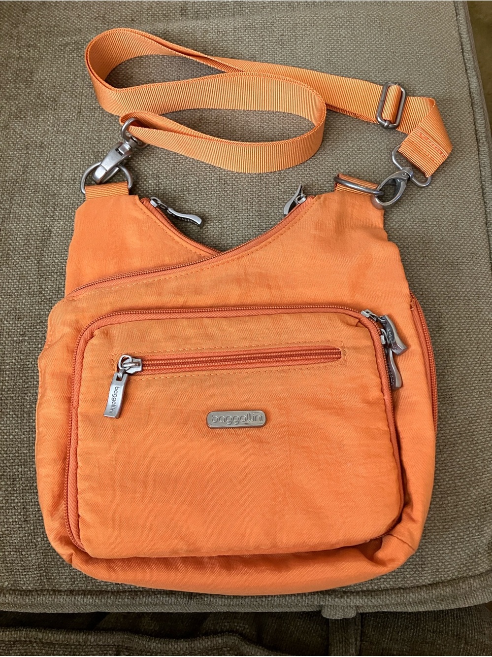 Baggallini Criss Cross Crossbody Bag Orange Nylon Lightweight Travel Purse